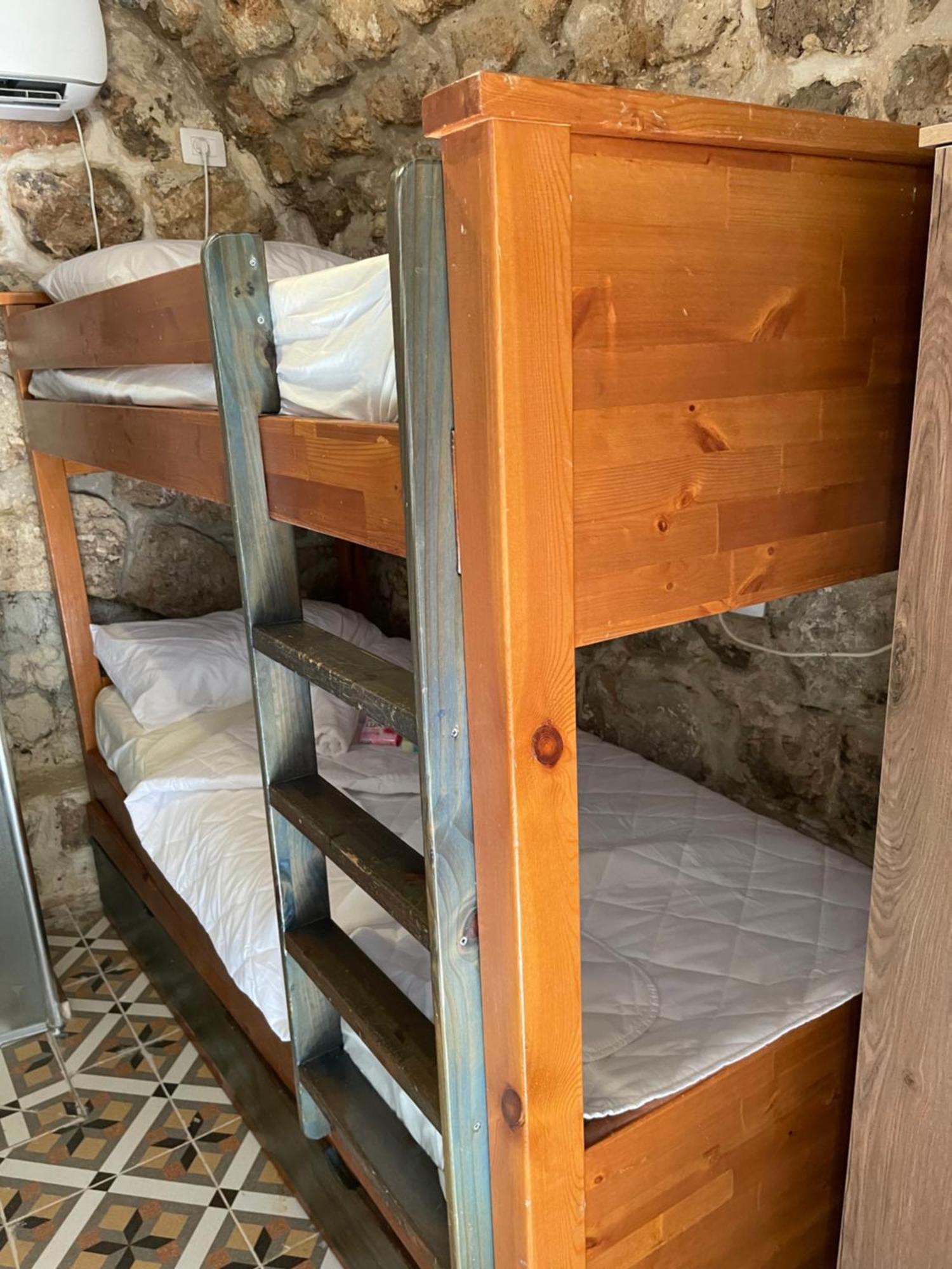 Hebi House Aparthotel Acre Ngoại thất bức ảnh